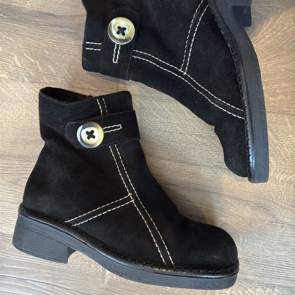 La Canadienne Black Suede Leather Ankle‎ Boots Bootie 11947 Button Zip Sz 5.5 M